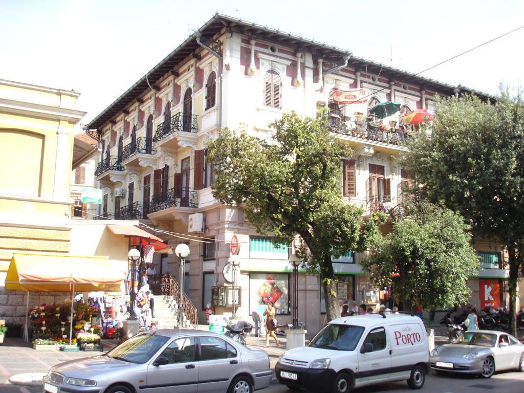 Green Market Apartment Opatija Exterior photo